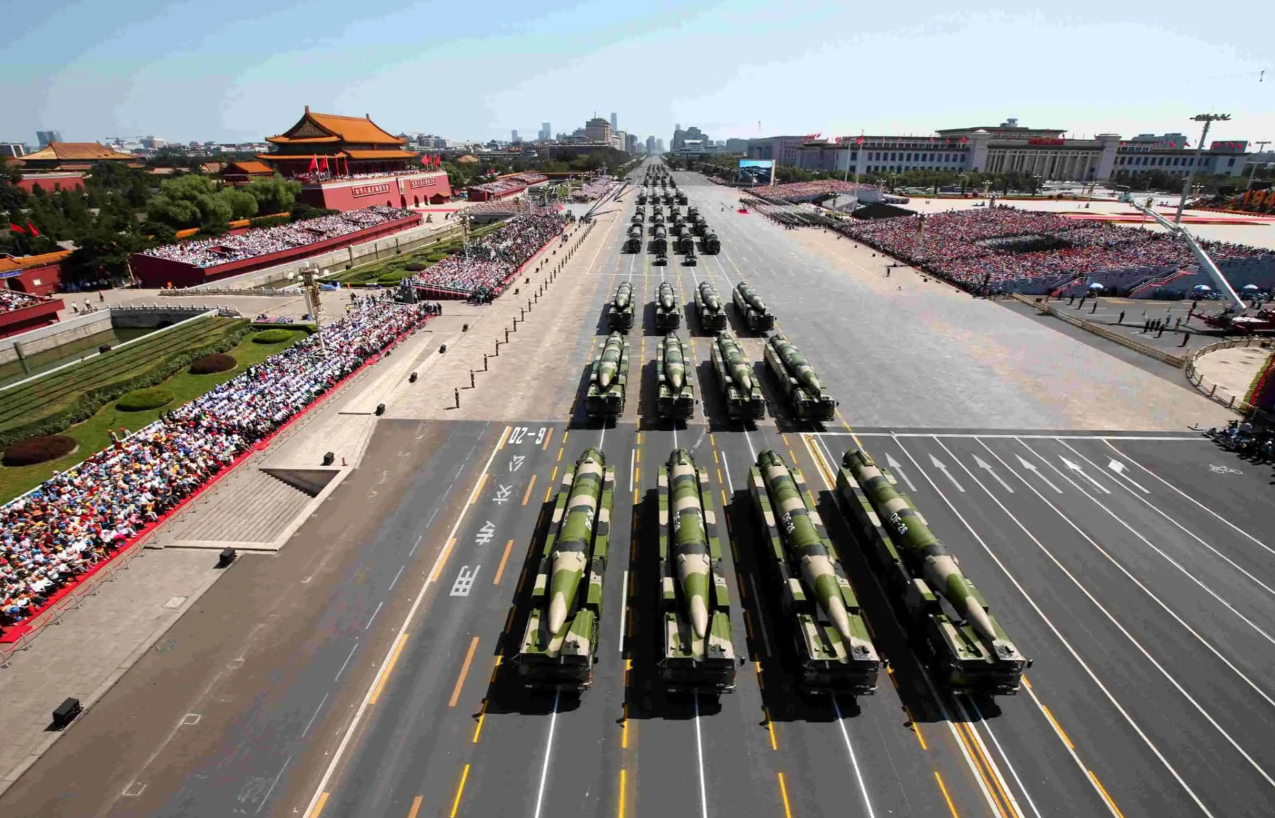 南京藍(lán)寶石環(huán)保設(shè)備有限公司組織觀看抗戰(zhàn)勝利80周年閱兵儀式