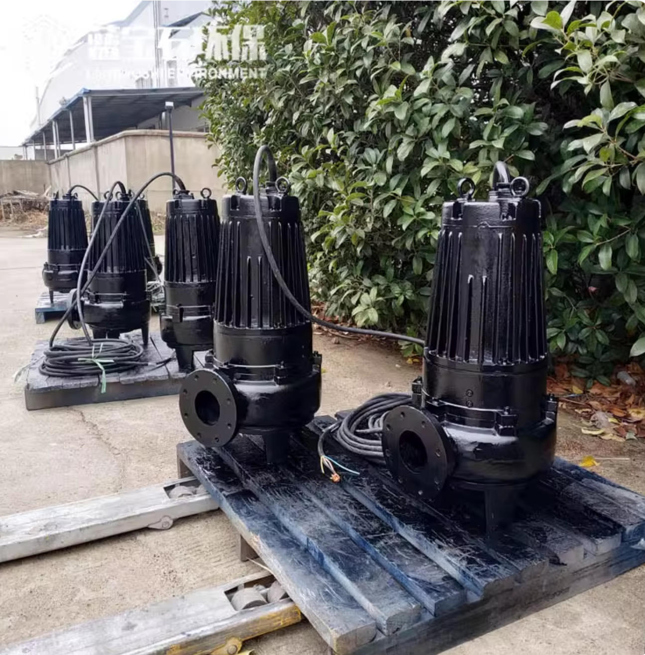 南京藍寶石環(huán)保有限公司與寧波某公司成功達成戰(zhàn)略合作，WQ型潛水排污泵助力高效污水處理