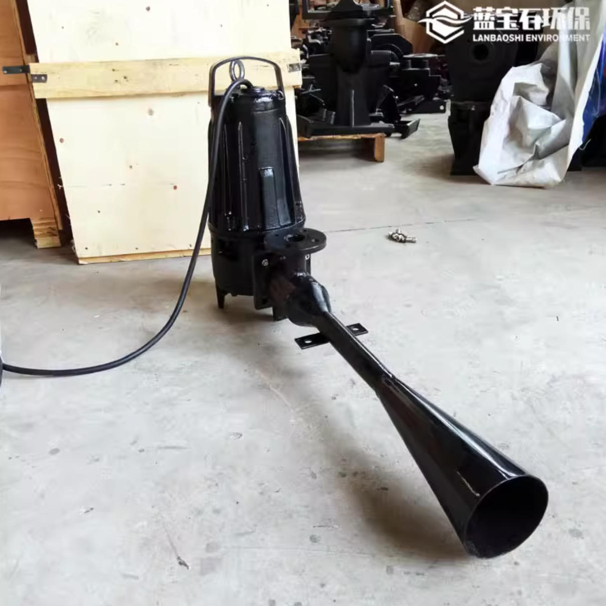 南京藍寶石環(huán)保與湖南公司合作，提供QSB0.75kw潛水射流曝氣機設備