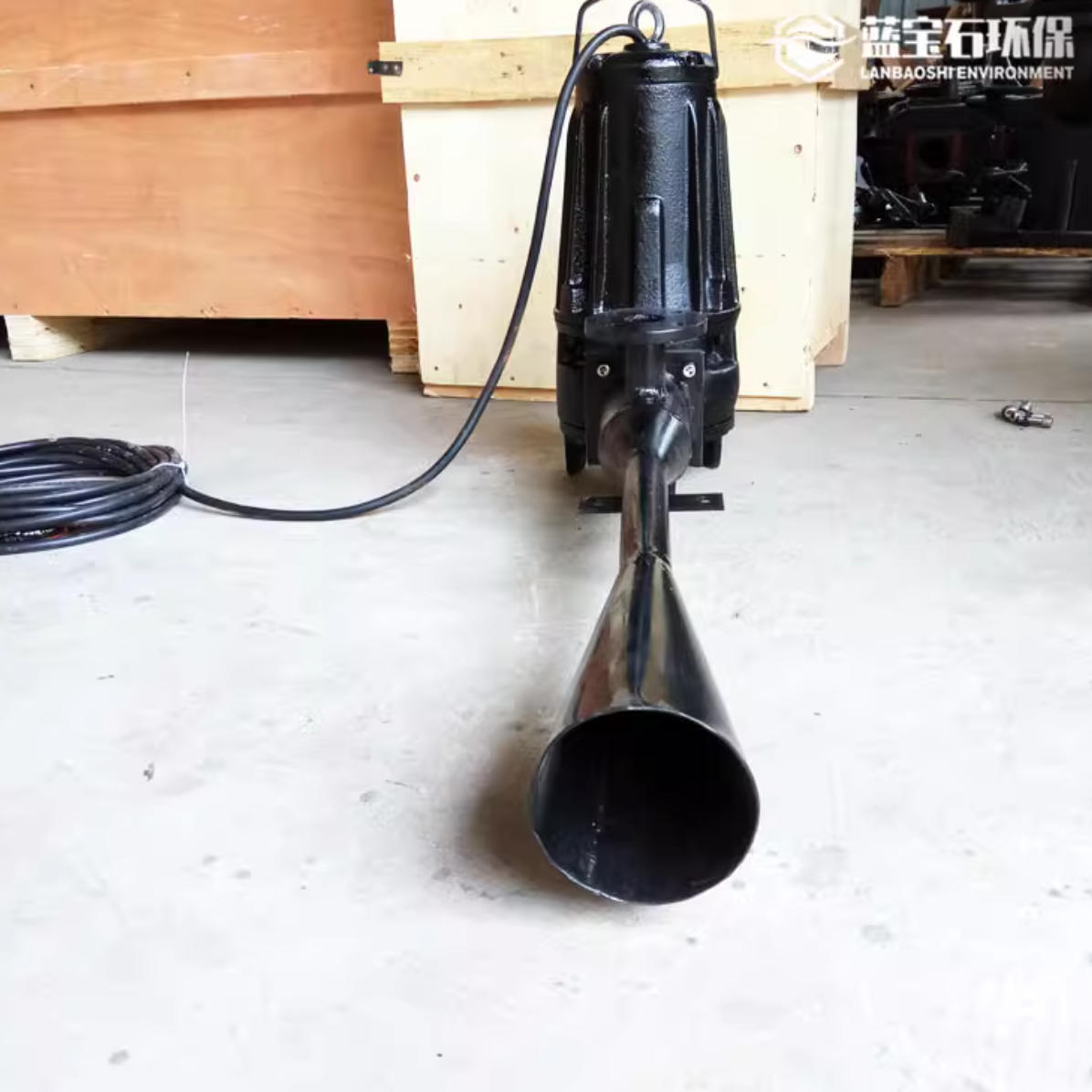 南京藍寶石環(huán)保與湖南公司合作，提供QSB0.75kw潛水射流曝氣機設備